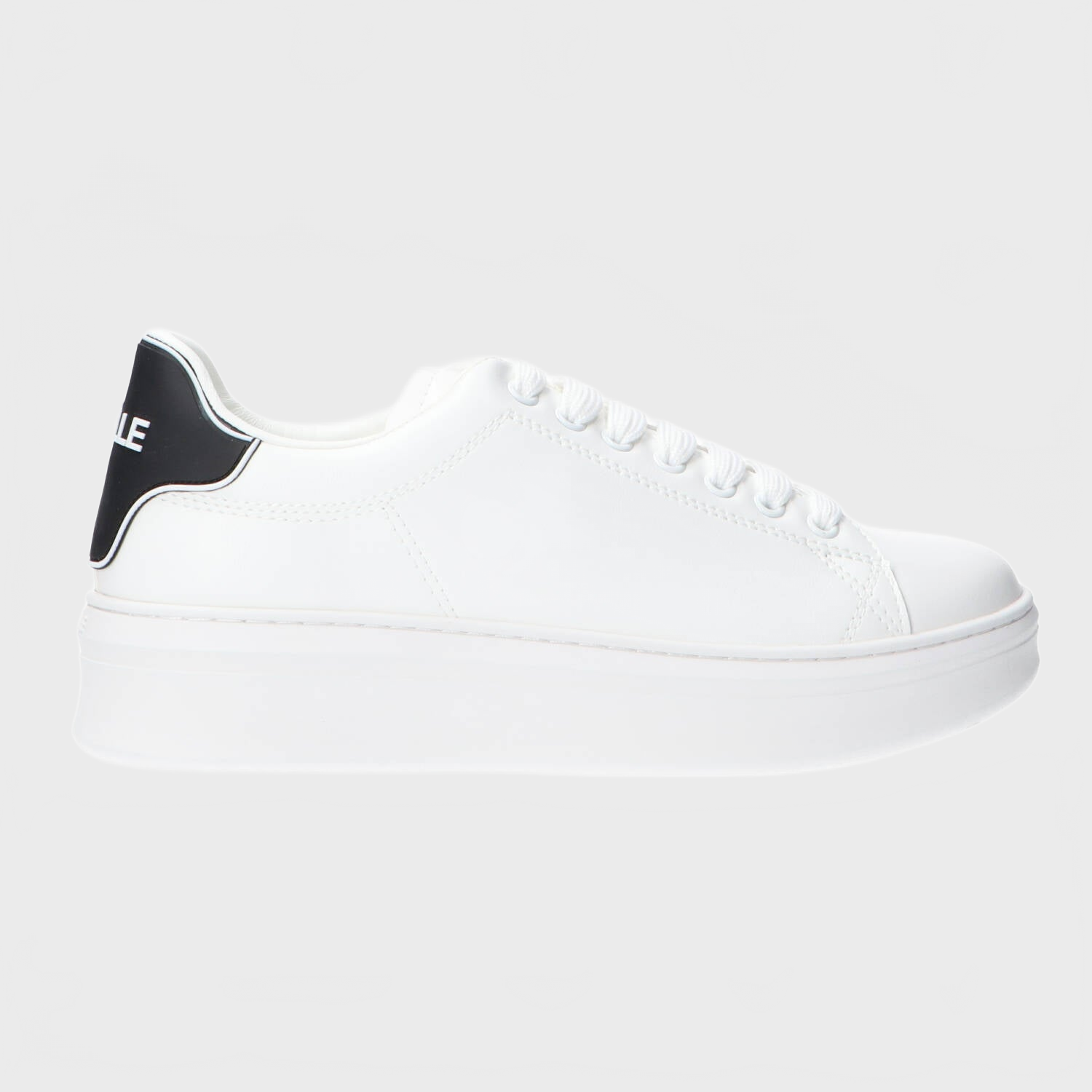 Sneakers Ecopelle rubber patch linea GACA Bianco/nero_33403.jpg