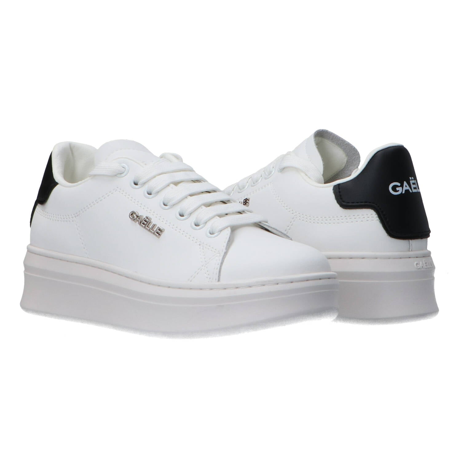 Sneakers Addict in action leather Nero_56497.jpg